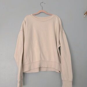 Cream crewneck size M, by Universal Thread